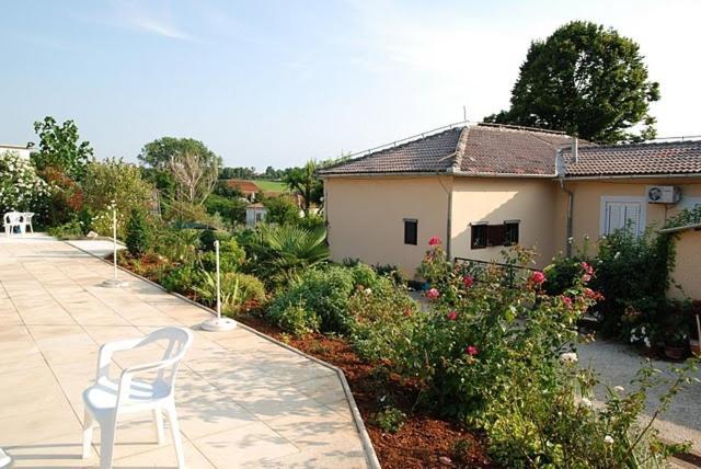 Bungalow Leo Savudrija Ngoại thất bức ảnh